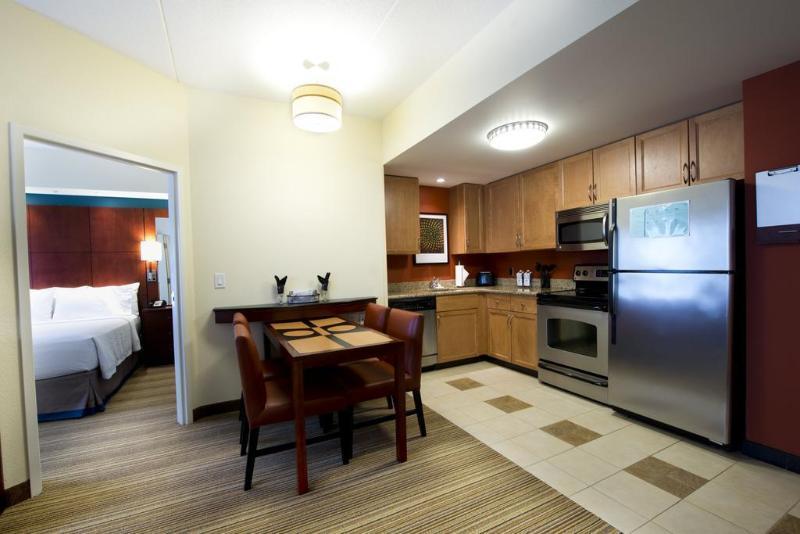 Residence Inn By Marriott Toronto Вон Екстериор снимка