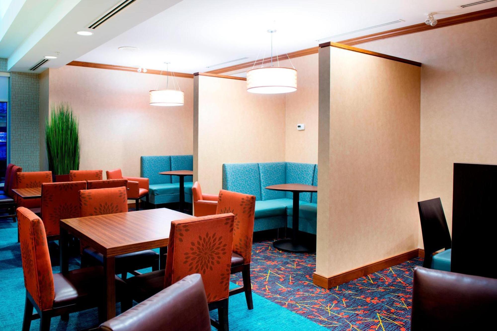 Residence Inn By Marriott Toronto Вон Екстериор снимка